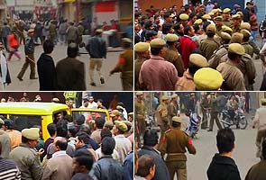 Lathicharge outside Raghunath temple in Jammu