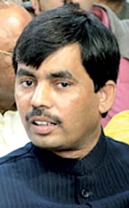 BJP leader Shahnawaz Hussain's impersonator arrested