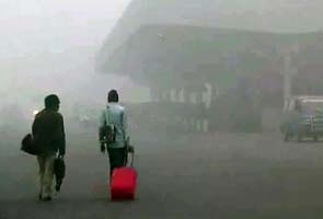 Flights resume in Kolkata as fog clears