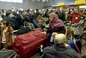 Egypt protests: US begins evacuation flights from Cairo