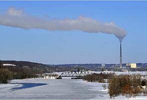 EPA limit on gases to pose risk to Obama and Congress