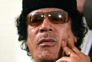 Libya unrest: Gaddafi strikes back as rebels close in on Tripoli