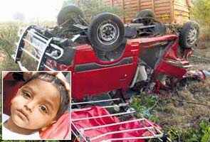 Baby survives car crash that kills 6 Baby survives car crash that kills 6