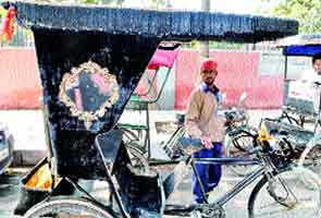 Designer rickshaws a hit at Delhi University