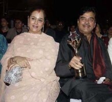 Sonakshi won't compromise her values: Shatrughan Sinha