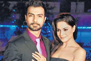Veena Malik may grace Mohali with Ashmit