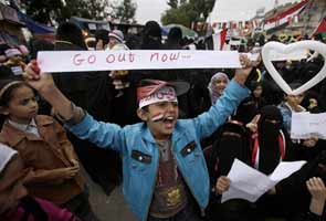 Flipping again, Yemen president vows to stay
