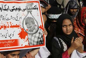Protests across Pakistan over Raymond Davis' release