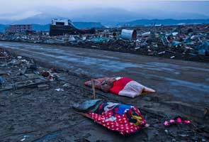 Japan: Survivors recall a wave of frothing water