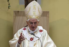 Pope urges military to consider safety of Libyans