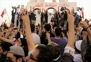 Bahrain detains 6 top opposition activists