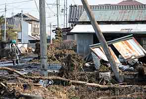 World rushes aid to quake-hit Japan