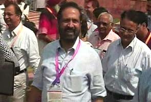 Kalmadi ran committee 'like a club': Shunglu Report