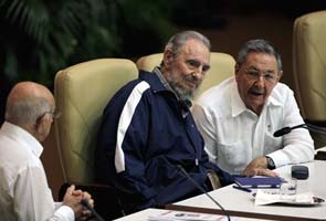 Cuba: Fidel makes way for Raul Castro 