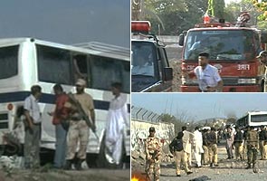 Bus bombings kill 4 in Karachi