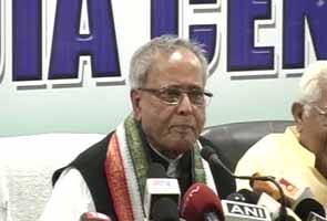 Achutanandan's Amul baby comment 'uncivilised': Pranab 