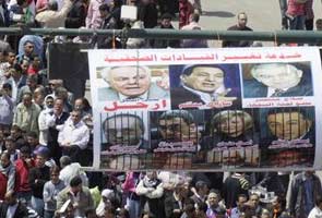 Egyptian protesters demand Mubarak prosecution