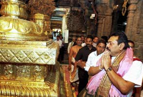 Rajapaksa prays for success of Lankan cricket team