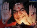 Sathya Sai Baba 'still very critical', say doctors