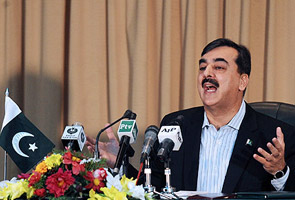 Pak PM Yousuf Gilani condemns Karachi terror attack