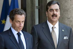 Facing flak, Pakistan PM Gilani cuts short France trip