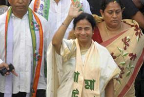 Mamata Banerjee to pen memoirs