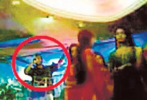 Video catches Mumbai cop swaying in dance bar