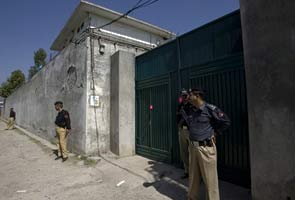 Pakistan allows CIA to examine Osama compound