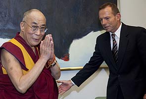 Australian PM snubs Dalai Lama during visit