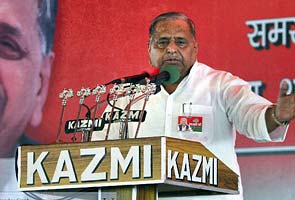 Mulayam turns frenemy, attacks government again