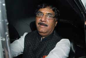 Will Gopinath Munde switch sides? Wait and Watch, says Congress