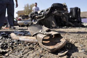 Suicide bombing at Sunni mosque in Iraq kills 16