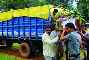 Garbage truck for cops killed in Maoist attack?