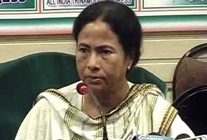 Fuel price hike: Upset Mamata cushions cooking gas prices for Bengal
