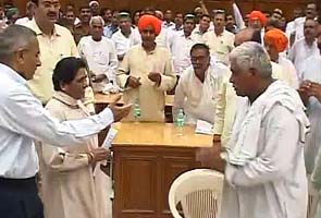 Land row: Mayawati announces new land acquisition policy