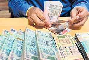 Ramdev effect: Trader converts Rs 24 lakh into 100-rupee notes