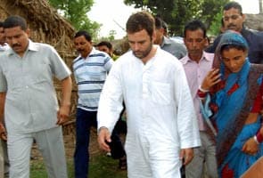 Rahul Gandhi visits grieving family, Mayawati hasn't met them