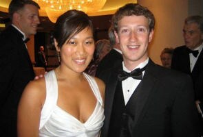 Zuckerberg's relationship status: Engaged?