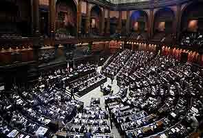 Italian graduates struggle as debt crisis bites Italian graduates struggle as debt crisis bites