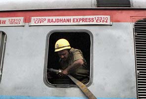 Fire on New Delhi-Patna Rajdhani Express