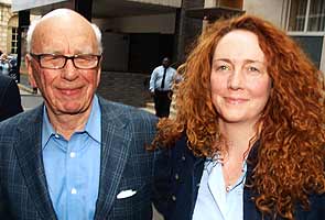 Murdochs, Rebekah Brooks to face British lawmakers today