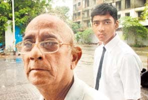 Teen saves 75-year-old cricket coach