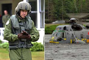 Canada: Prince William makes first water landing before crowds
