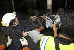 Indonesia: 10 die in helicopter crash