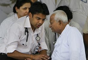 Hazare loses 5.5 kg, vital parameters fine 
