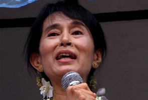Cheers in Myanmar as Suu Kyi travel tests freedom