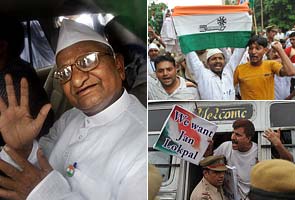 Anna Hazare, other activists to be released tonight from Tihar Jail: Sources