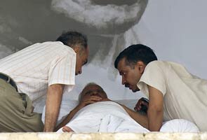 Lokpal debate at 11 am without vote; Anna still on fast