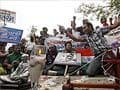 Lokpal Bill row: Govt offers Anna Hazare Ramlila Maidan, duration of protest being negotiated