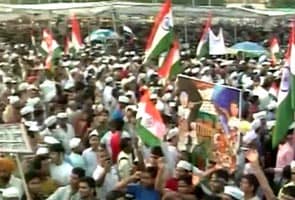 Anna Hazare's protest site not free from VIP culture